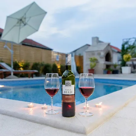 My Dalmatia - Penthouse With Shared Pool