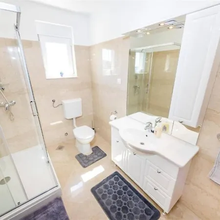 My Dalmatia - Penthouse With Shared Pool