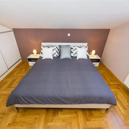 Apartment My Dalmatia - Penthouse With Shared Pool