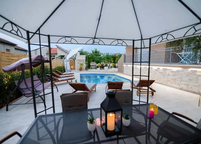 公寓 My Dalmatia - Penthouse With Shared Pool 扎达尔