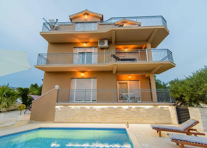 公寓 My Dalmatia - Penthouse With Shared Pool 扎达尔