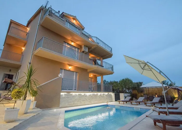 My Dalmatia - Penthouse With Shared Pool *