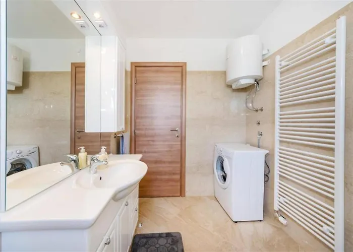 My Dalmatia - Penthouse With Shared Pool 公寓 扎达尔