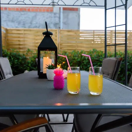 My Dalmatia - Penthouse With Shared Pool Apartment Zadar