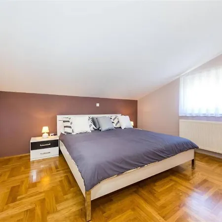 My Dalmatia - Penthouse With Shared Pool * Zadar