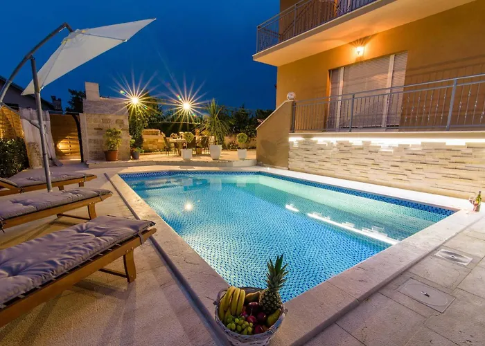 My Dalmatia - Penthouse With Shared Pool זאדאר